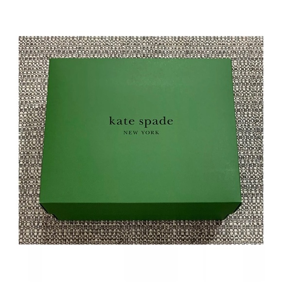 New Kate Spade 1 Medium Gift Box/1 Sticker/2 Tissues/1 Ribbon/1 Card/1 Envelope - Picture 3 of 7